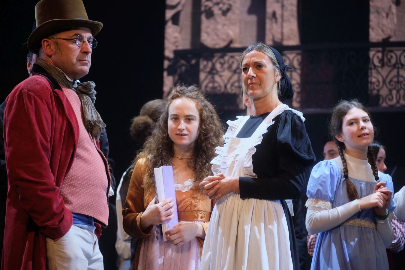 Fotos: El Victoria Eugenia vibró con el estreno del musical &#039;Bretxa 1813&#039;