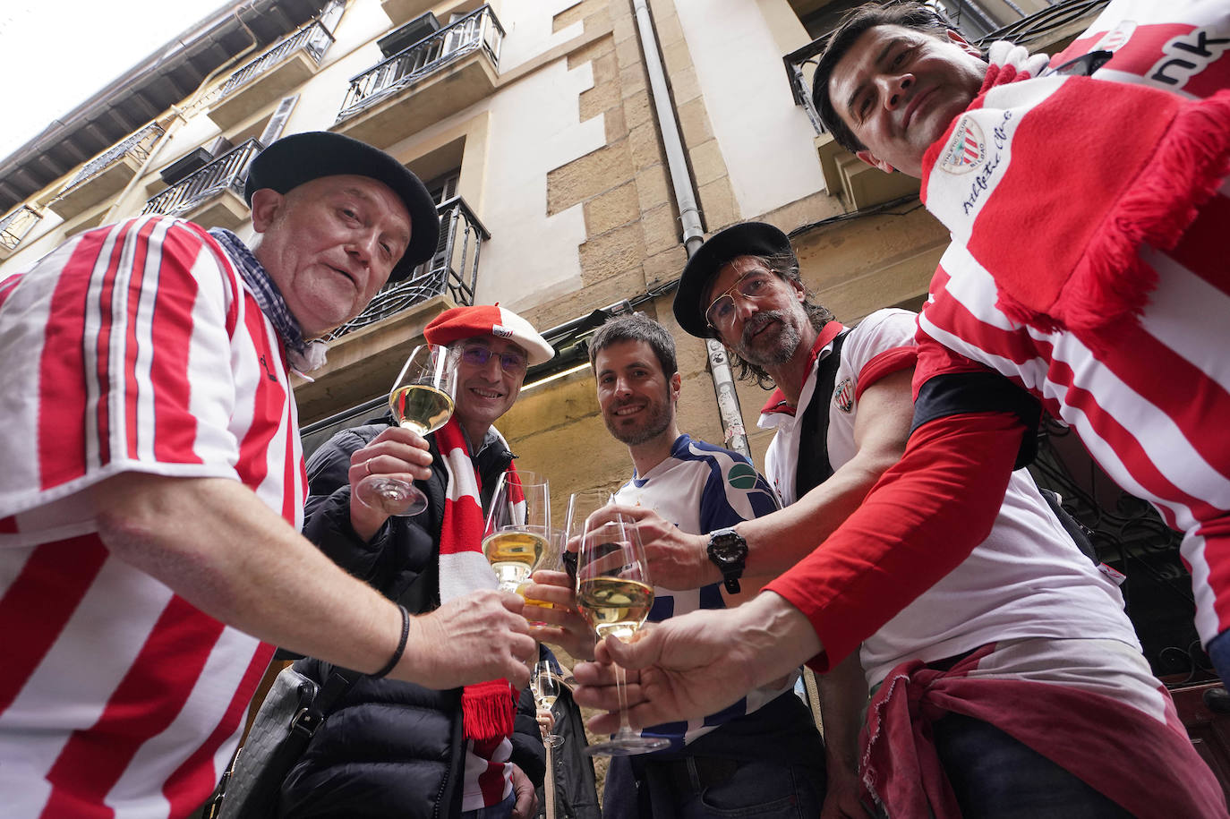 Fotos: Ambiente de lujo antes de un intenso derbi