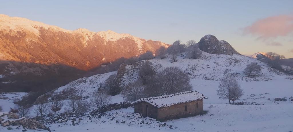 Fotos: Jornada gris y lluviosa