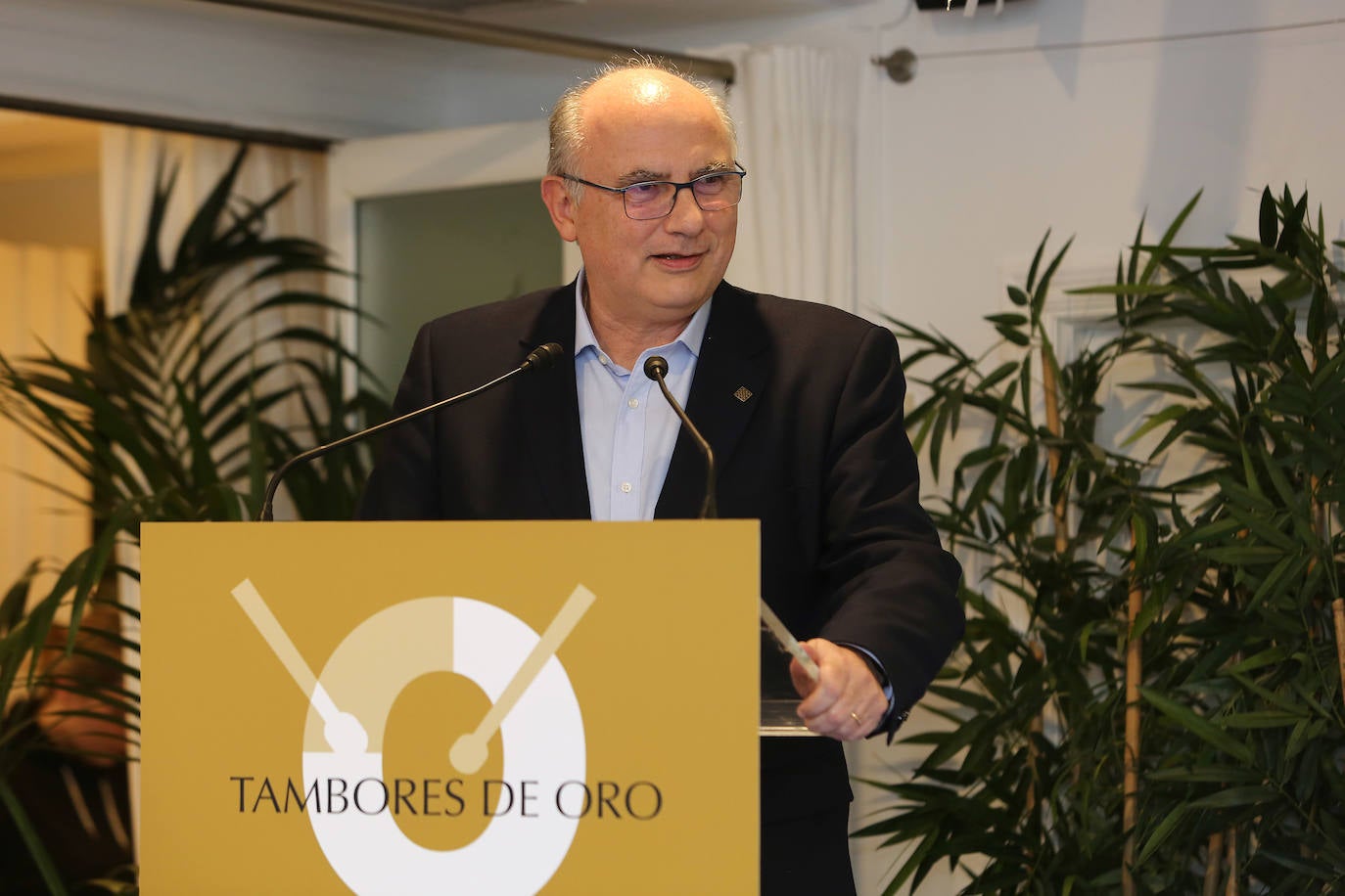 DV rindió homenaje a los Tambores de Oro de Donostia.