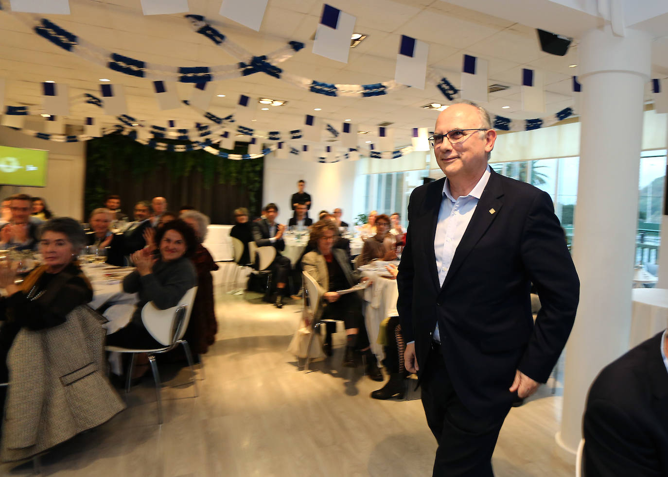 DV rindió homenaje a los Tambores de Oro de Donostia.