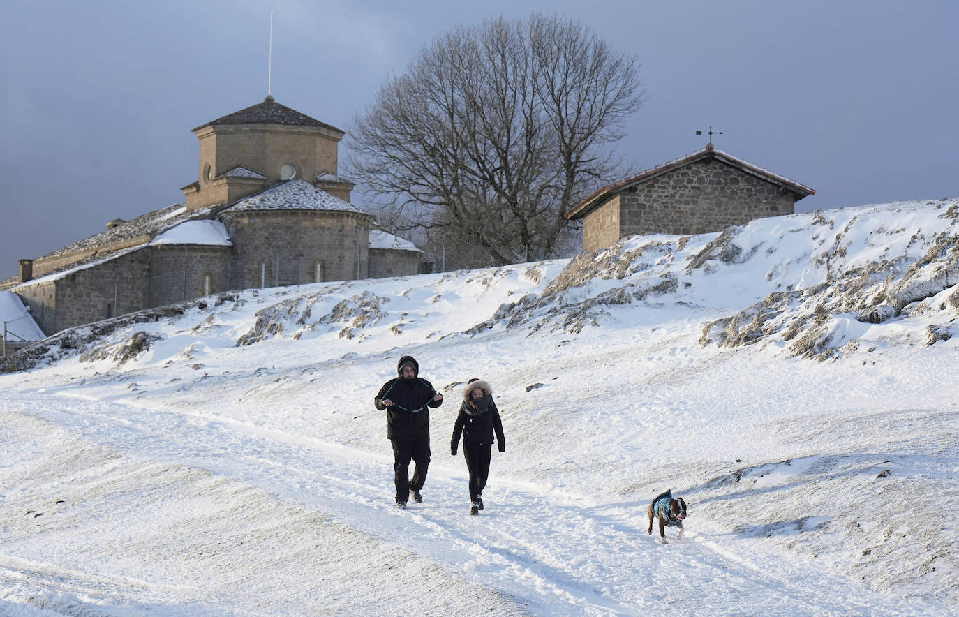 Fotos: La nieve llega a Gipuzkoa