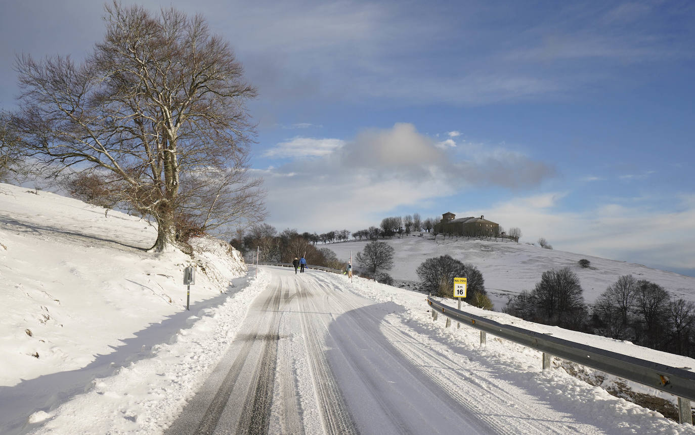 Fotos: La nieve llega a Gipuzkoa