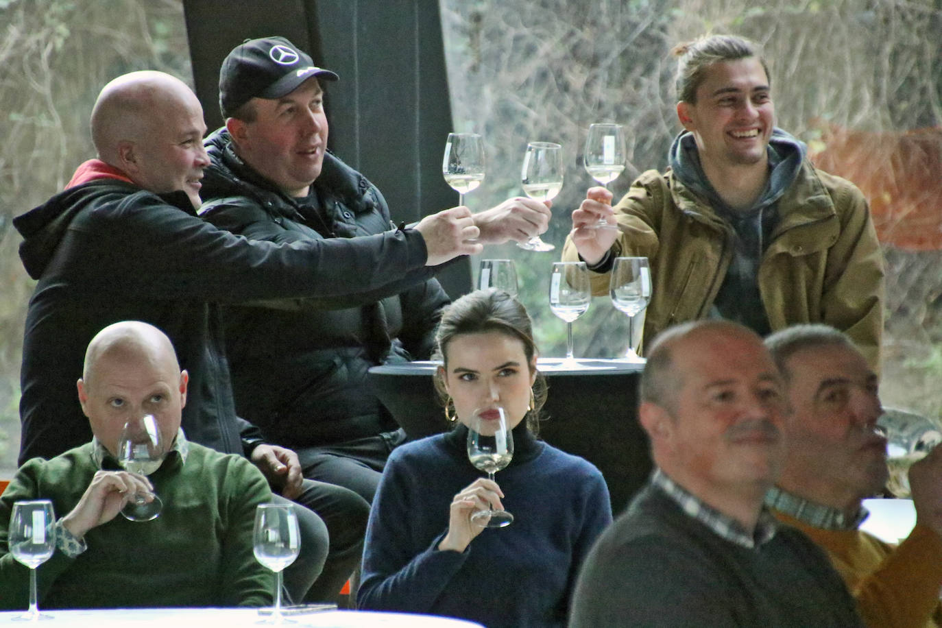 Fotos: El temporal no puede con la fiesta del txakoli