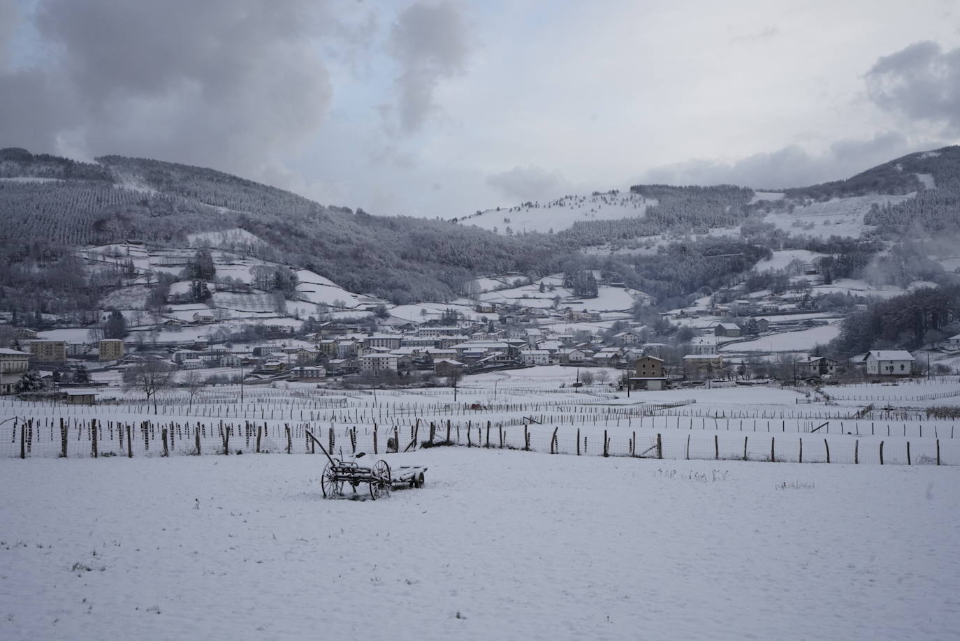 Berastegi, cubierto de nieve. 