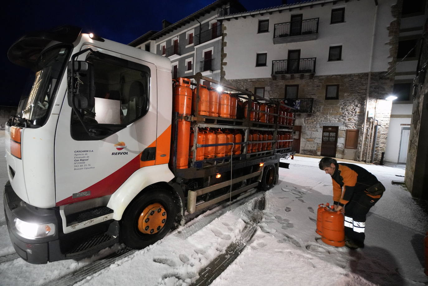 La nieve ha cubierto Berastegi. 