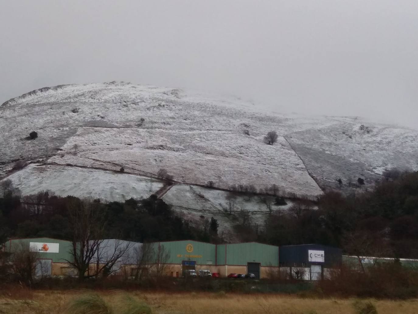 Itziar desde su industrialdea.