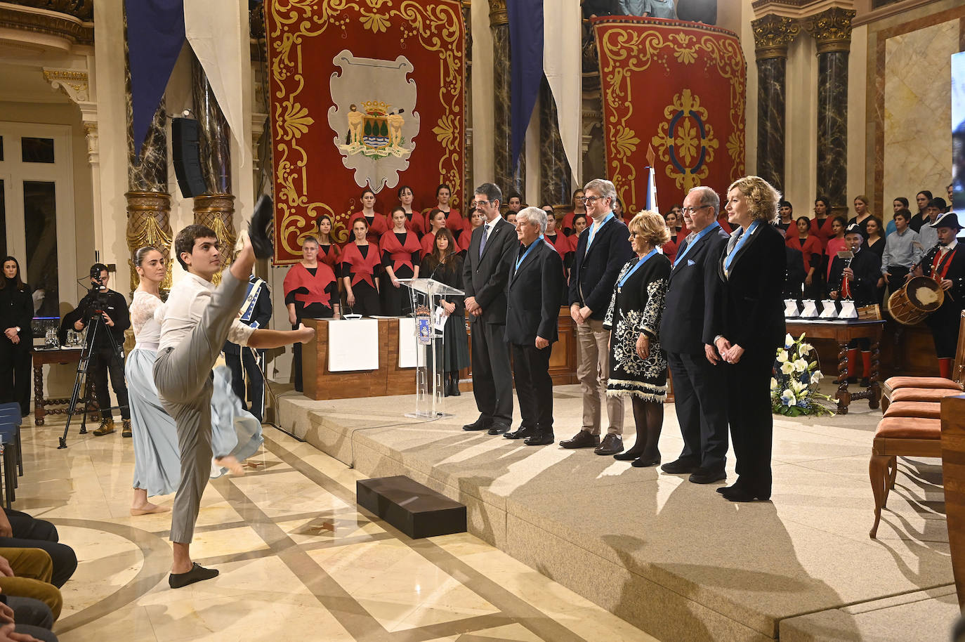 Fotos: Donostia homenajea a los artífices de una ciudad mejor
