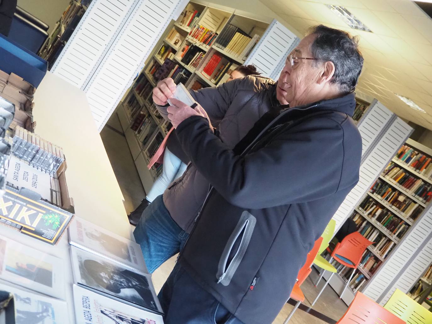 Fotos: Bildumaren dohaintza ekitaldia iruditan