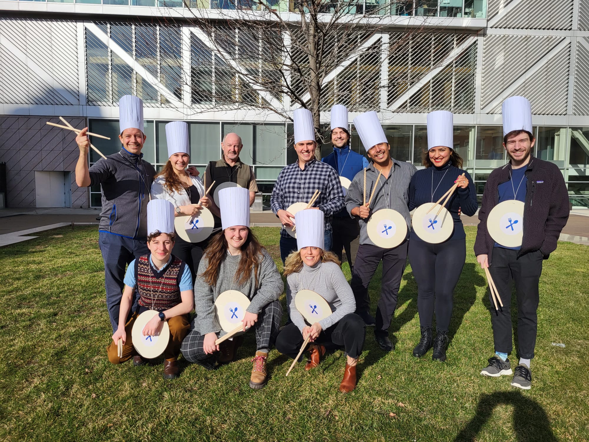 Los partipantes en la tamborrada neoyorkina. 