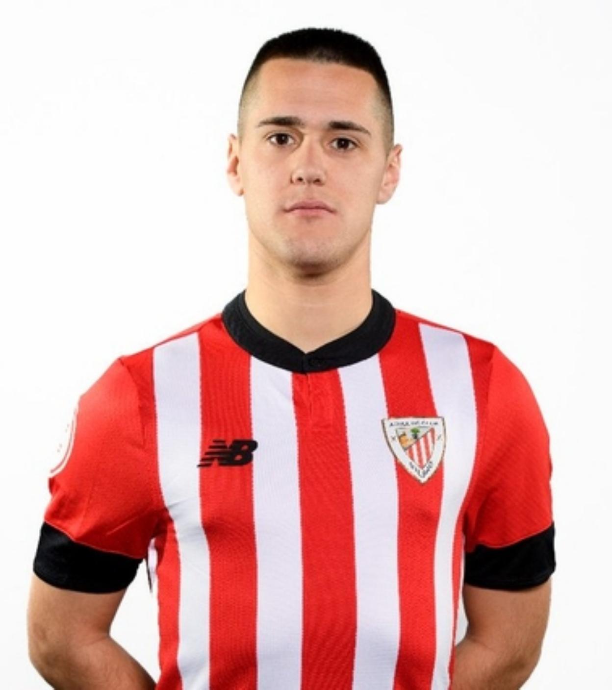 Urko Iruretagoiena, 'Izeta' con la camiseta del Athletic de Bilbao. 