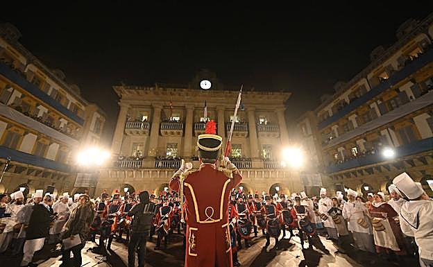 Revive al completo el cierre del día de San Sebastián