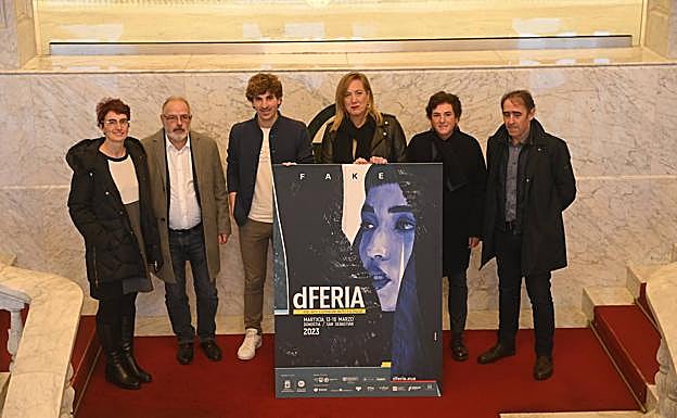 María José Telleria (Diputación), Norka Chiapusso (Donostia Kultura), Jon Insausti (Ayuntamiento), Aitziber Atorrasagasti (Gobierno Vasco), Onintza Urbieta (Kutxa Kultur) y Joseba Palacios (SGAE). 