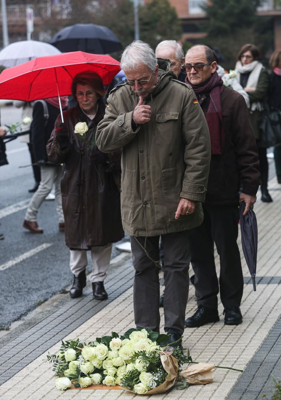 Fotos: Homenaje a dos guardias civiles en Egia