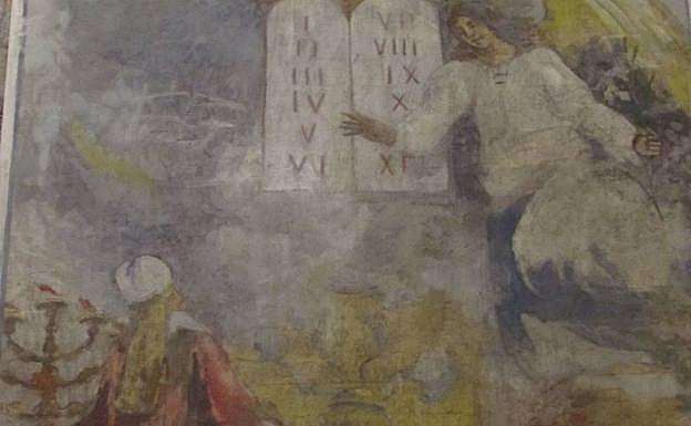 Detalle de las Tabla de la Ley con 11 mandamientos en lugar de 10. 