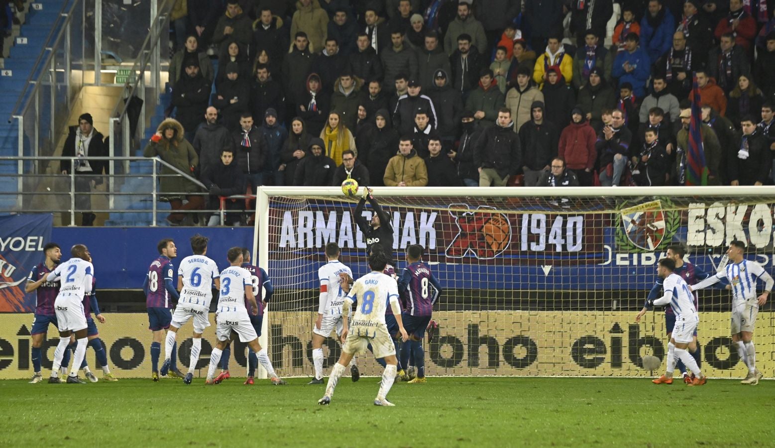 Fotos: El Eibar empata en casa ante el Leganés