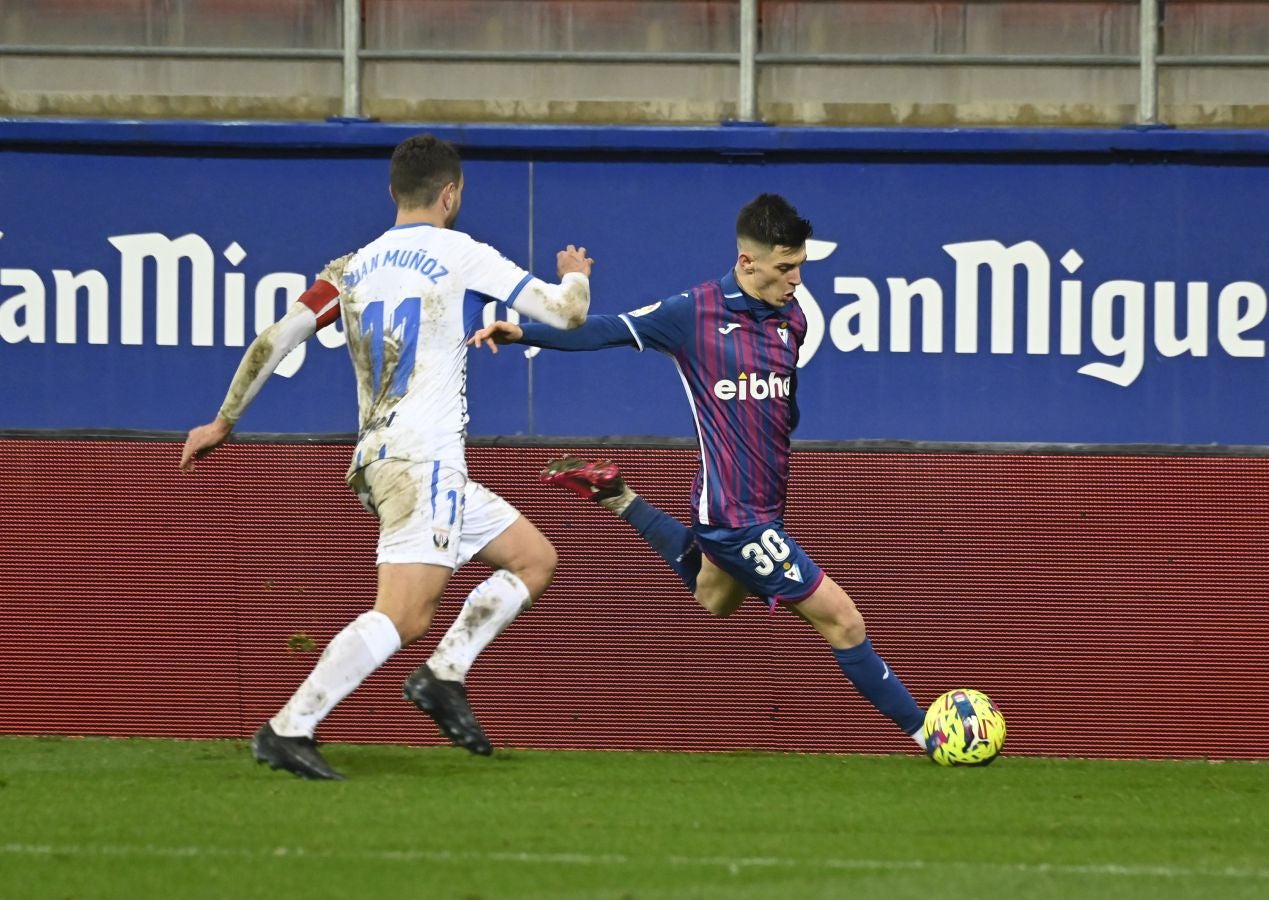 Fotos: El Eibar empata en casa ante el Leganés