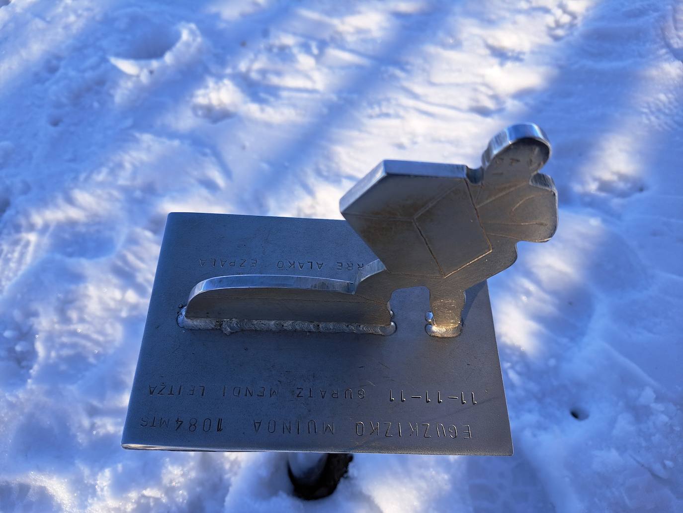 Fotos: Eguzkizko Muinoa, entre nieve y rayos de sol