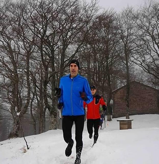 San Lorentzo ingurua zutituta aurkituko dute lasterkariek. 