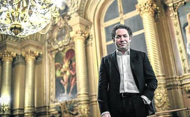 The director Gustavo Dudamel