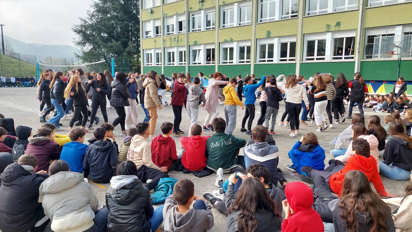 Fotos: Ezagutu Tolosako Herrikideko ikasleak