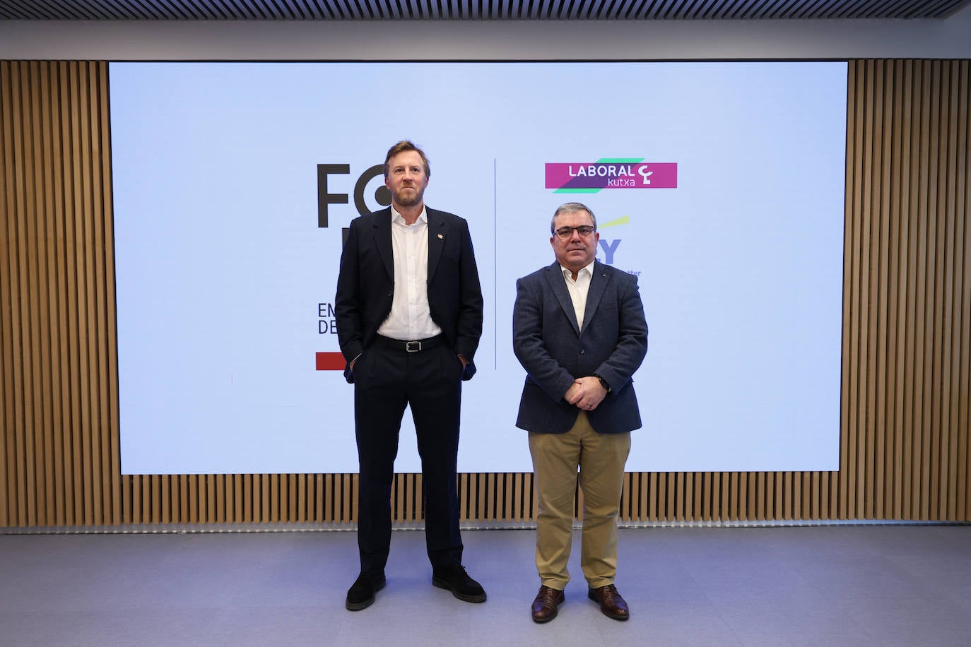 Borja Corominas (PP) y Jesús Suárez (director general de Bankoa).