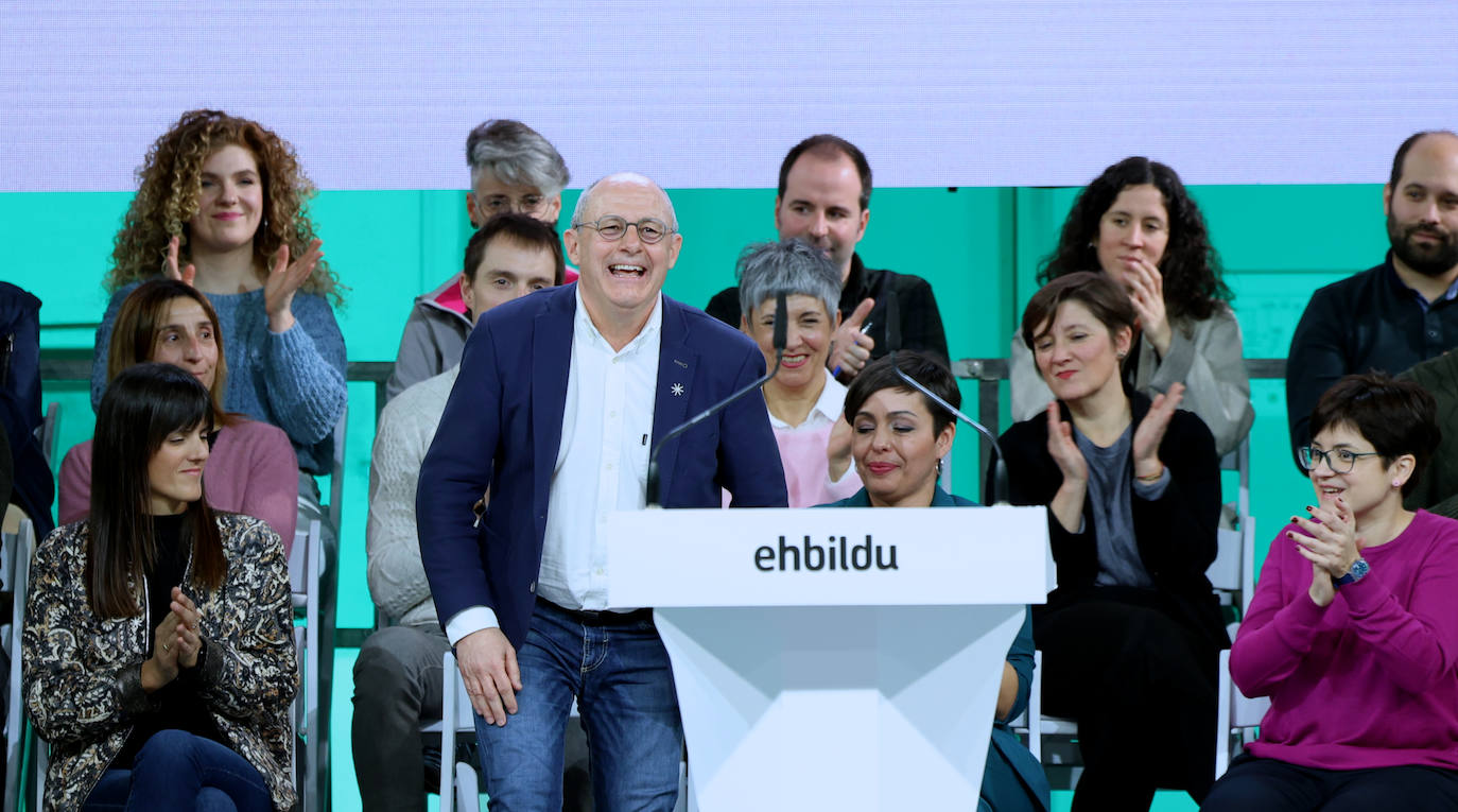Fotos: Presentación de la candidatura de Izagirre a la Alcaldía de San Sebastián