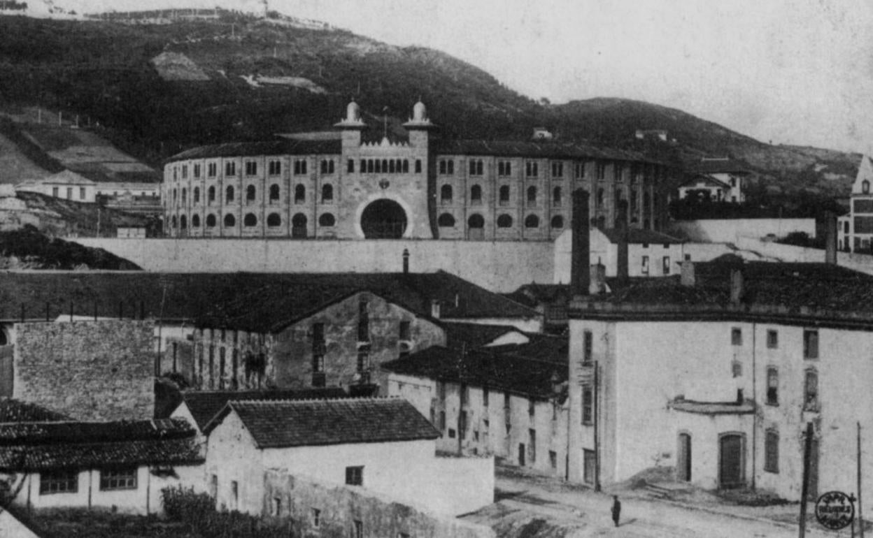 Panorámica del solar de Gros donde se construyó el mercado. 