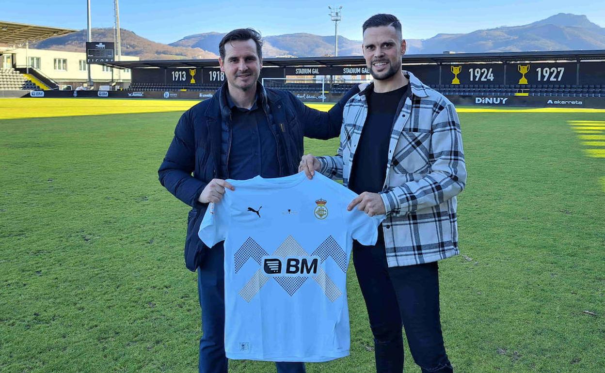 El Real Unión da por finalizada su vinculación con José Carrillo e incorpora a Marc Valés