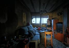Fotos: La vivienda calcinada en Errenteria, desde dentro