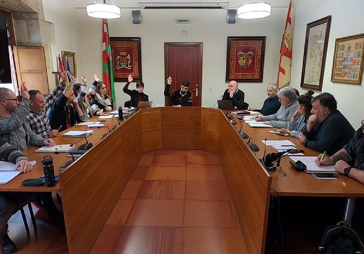 Aprobado el Presupuesto de 2024 con los votos de PNV y PSE y la ...