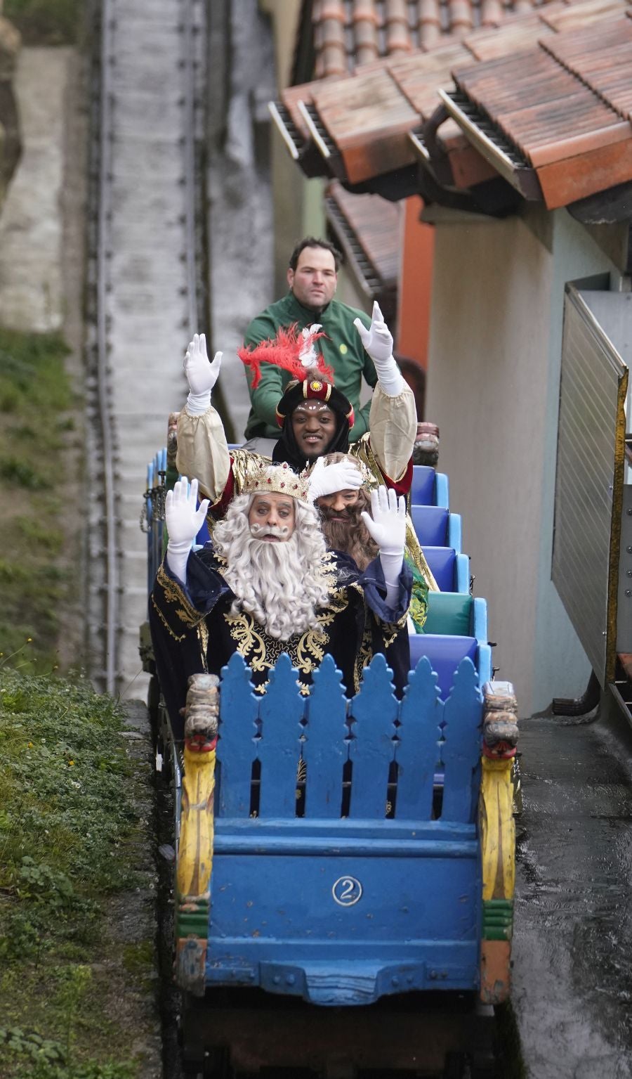 Los Reyes Magos reparten ilusión