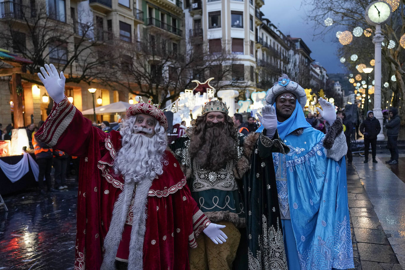 Una cabalgata de magia e ilusión en Donostia