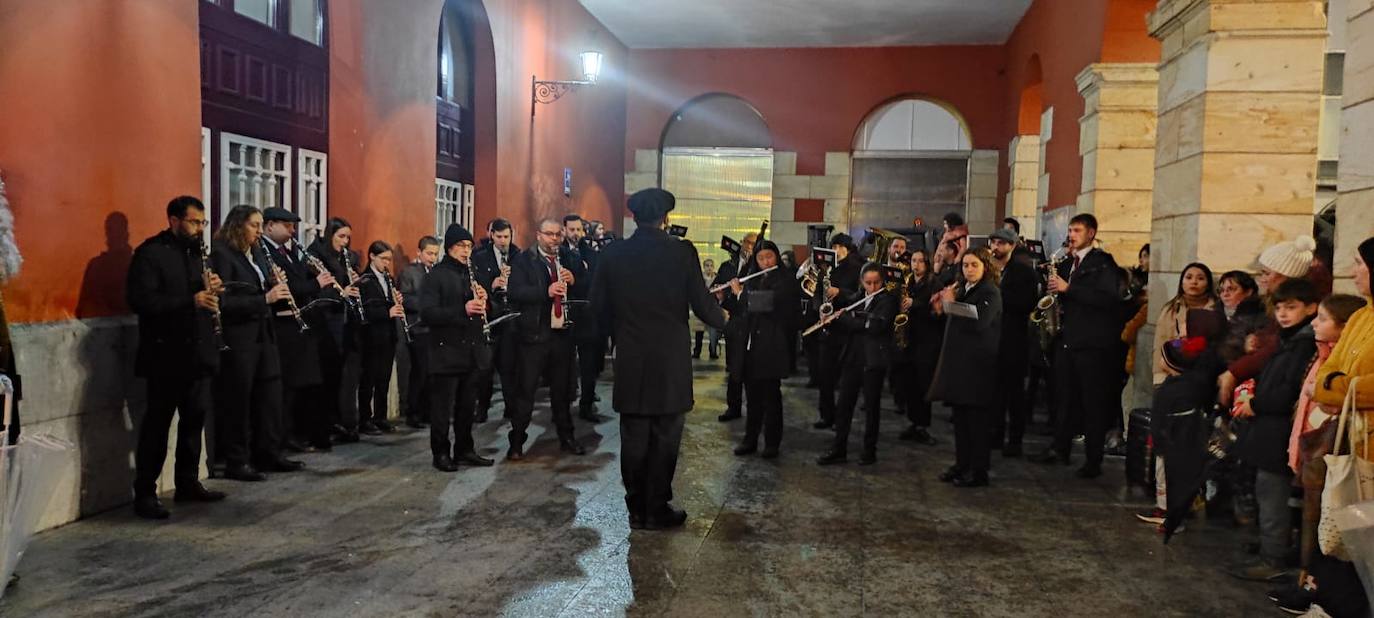 La lluvia obliga a suspender la cabalgata en Eibar