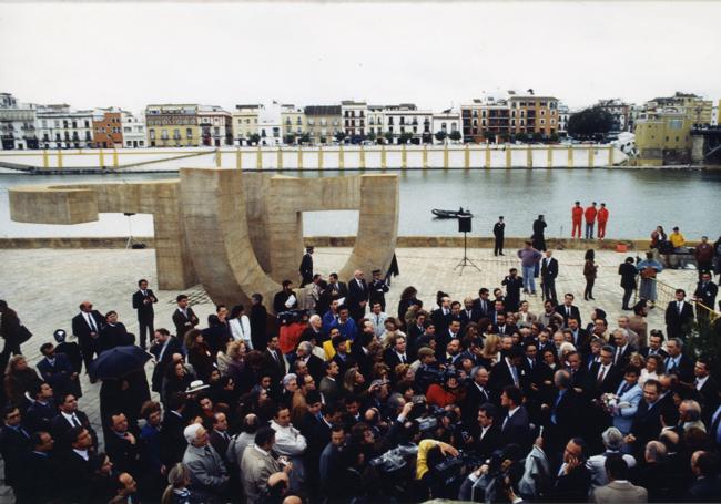 Inauguración del Monumento a la Tolerancia, Sevilla, 1992.