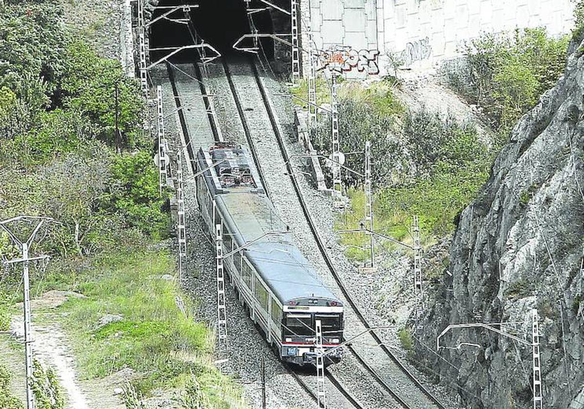 El retraso del enlace con Burgos confirma que el TAV funcionará varios años como 'cercanías'
