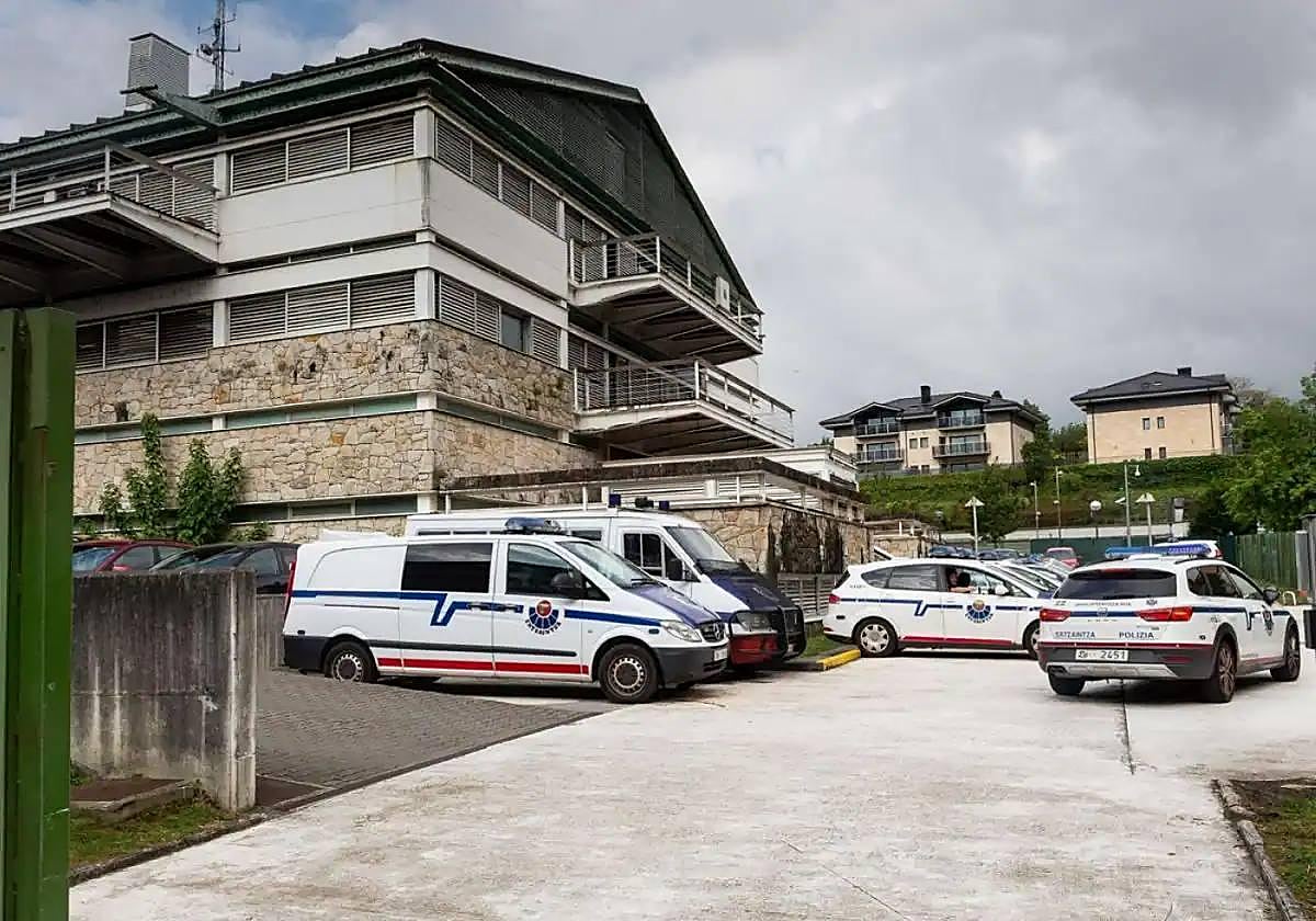 Ertzain Etxea de Irun.