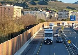 El aislamiento acústico está prácticamente completado en la AP-8 a su paso por Zarautz.