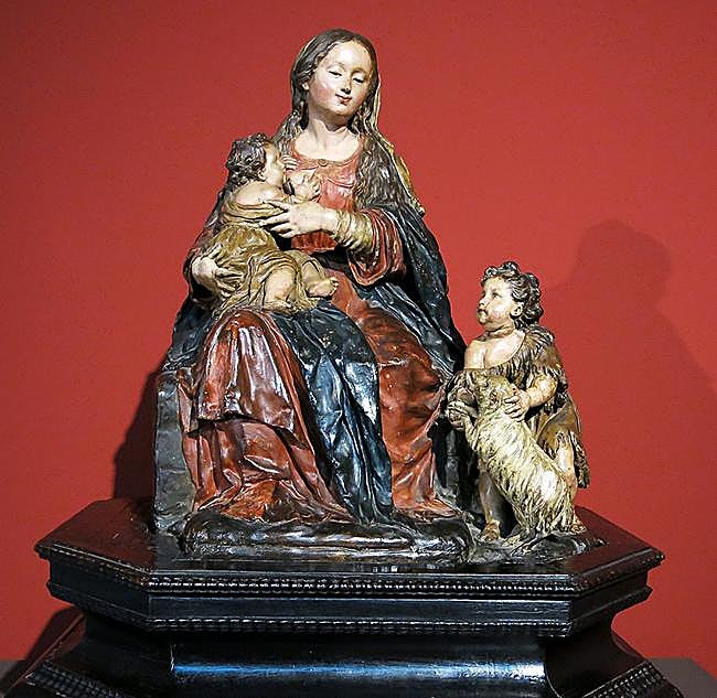 Virgen de la Lecha con el niño Jesús y San Juanito, obra de Luisa Roldán, La Roldana (Sevilla, 1652-Madrid, 1706)