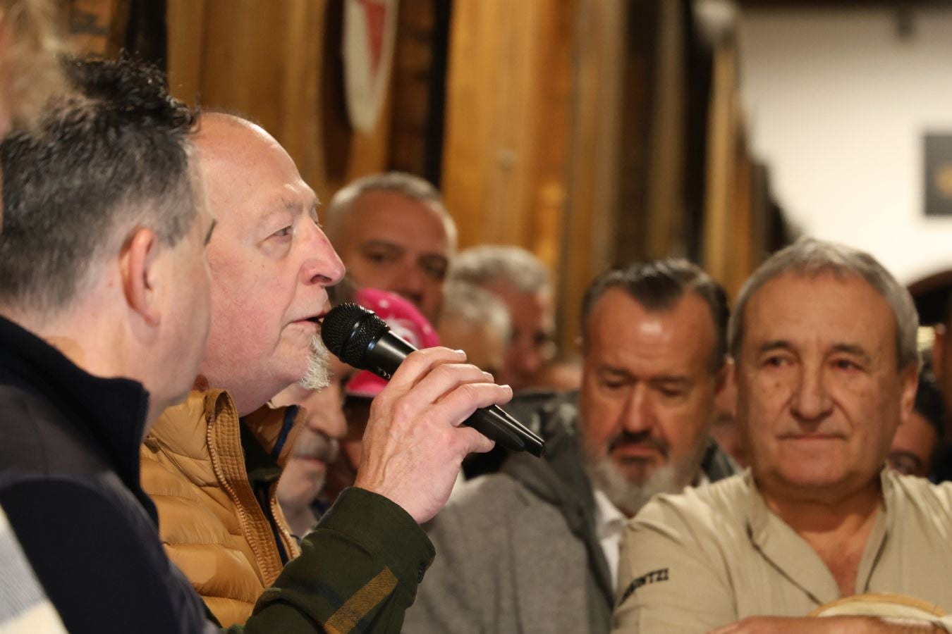 Iker Casillas y Luis Miguel Arconada abren la temporada sidrera