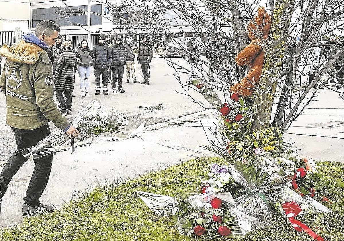 La Policía busca testigos mientras el conductor sigue en estado «muy grave»