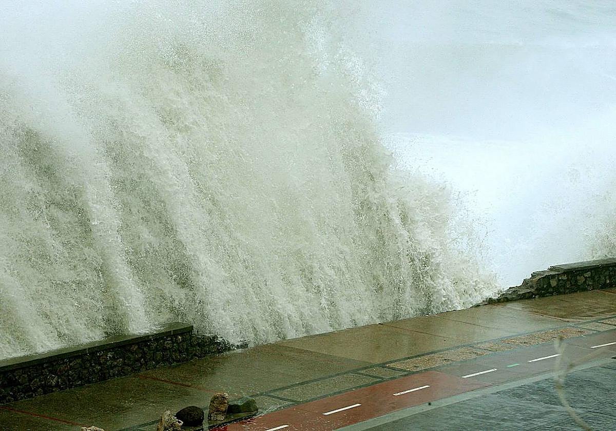 El temporal que devastó la costa guipuzcoana, en imágenes