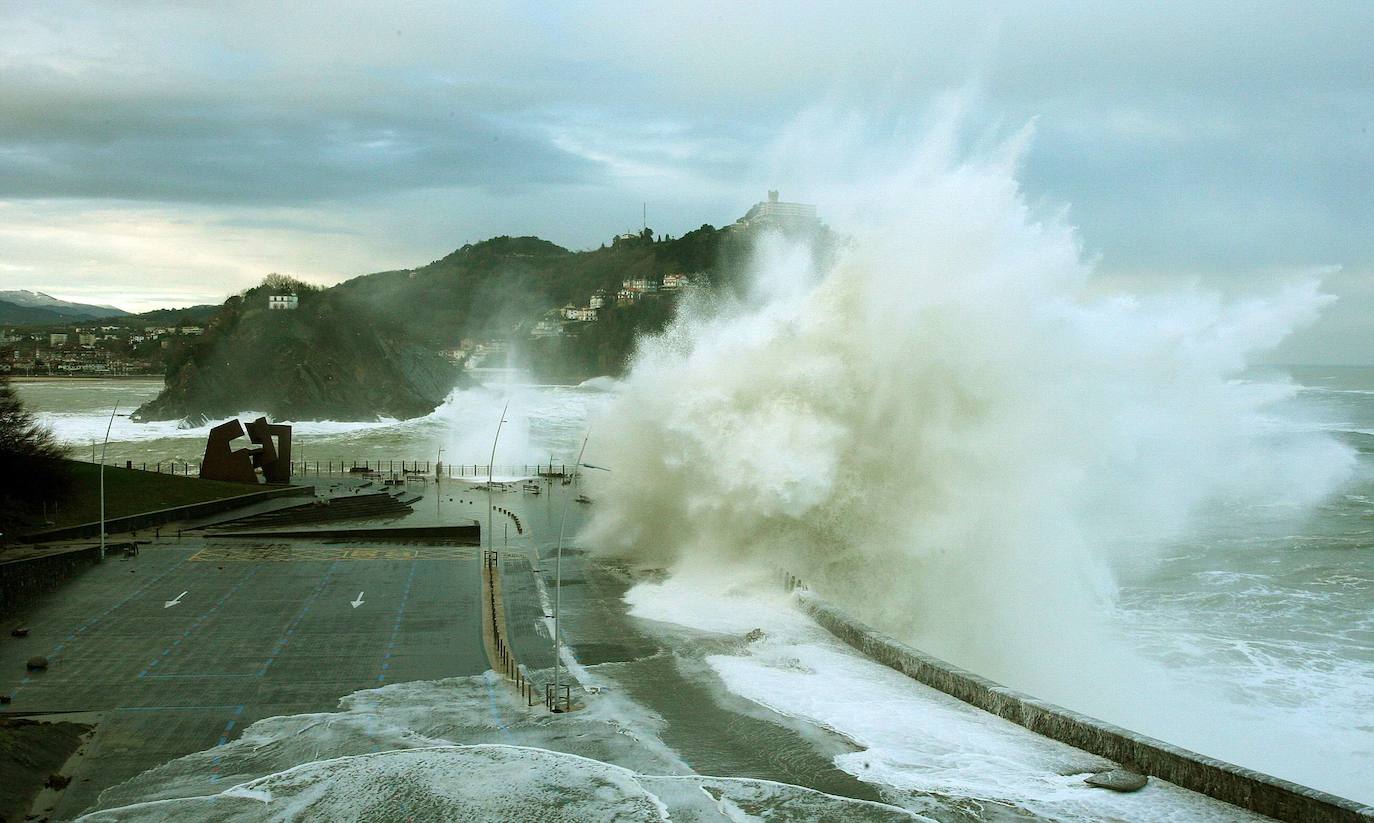 El temporal que devastó la costa guipuzcoana, en imágenes
