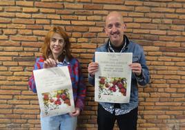 Maialen Fidalgo y Andoni Salamero presentaron la obra ayer, en el Portalón del ayuntamiento.