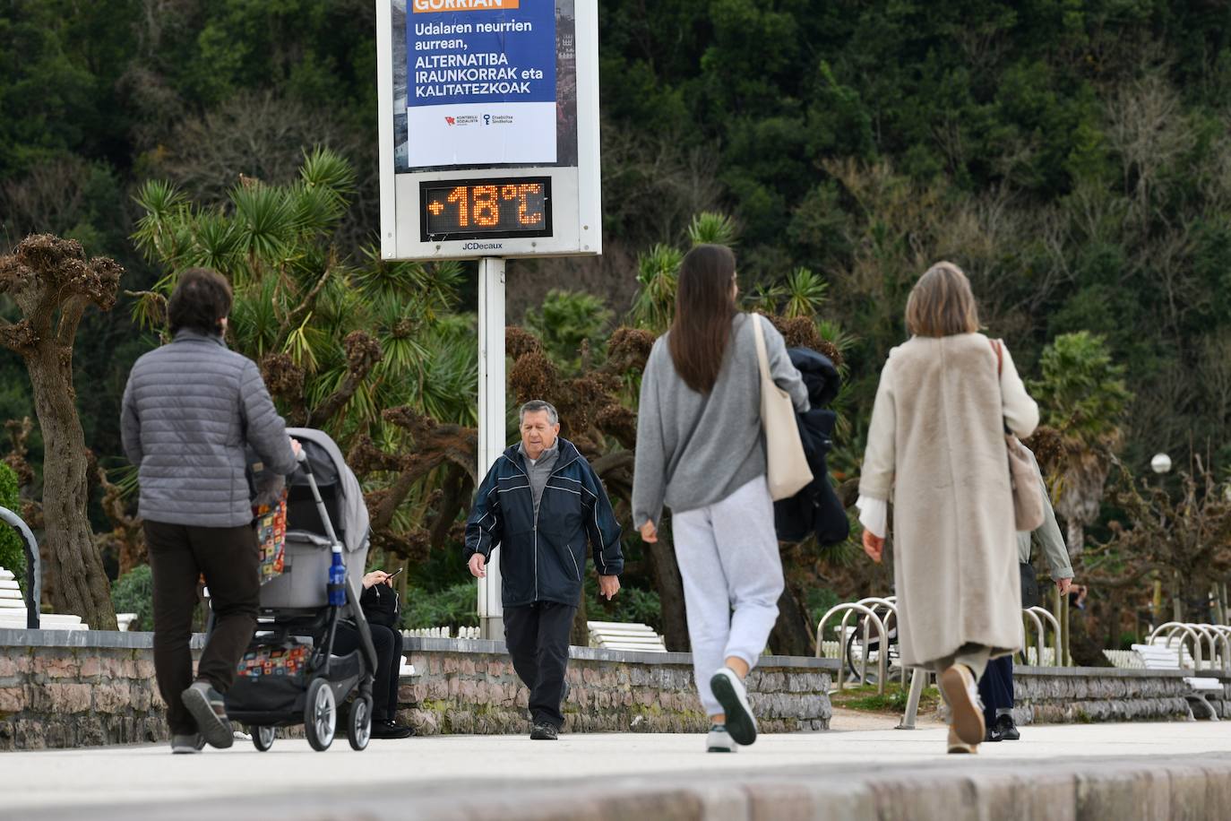 Mañana de nubes y temperaturas altas en San Sebastián
