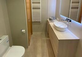 5 ejemplos de diseños de baños modernos