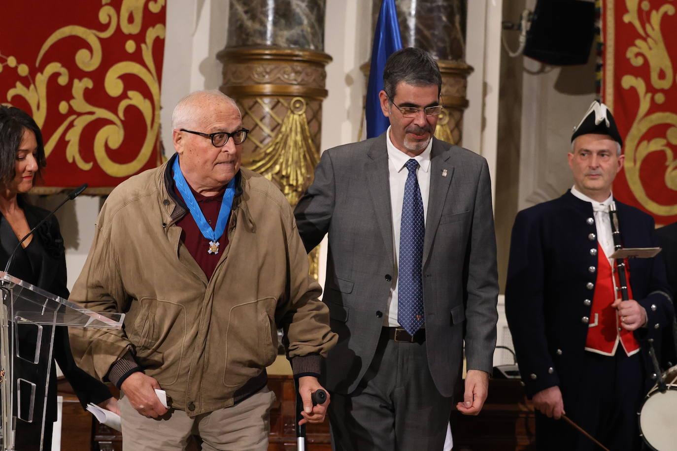 La entrega de Medallas al Mérito Ciudadano, en imágenes