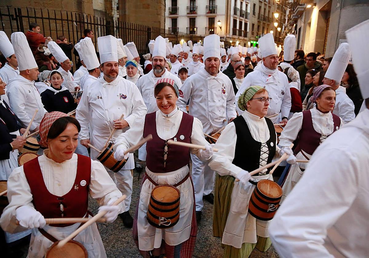 Esperanza alegra las calles de la Parte Vieja