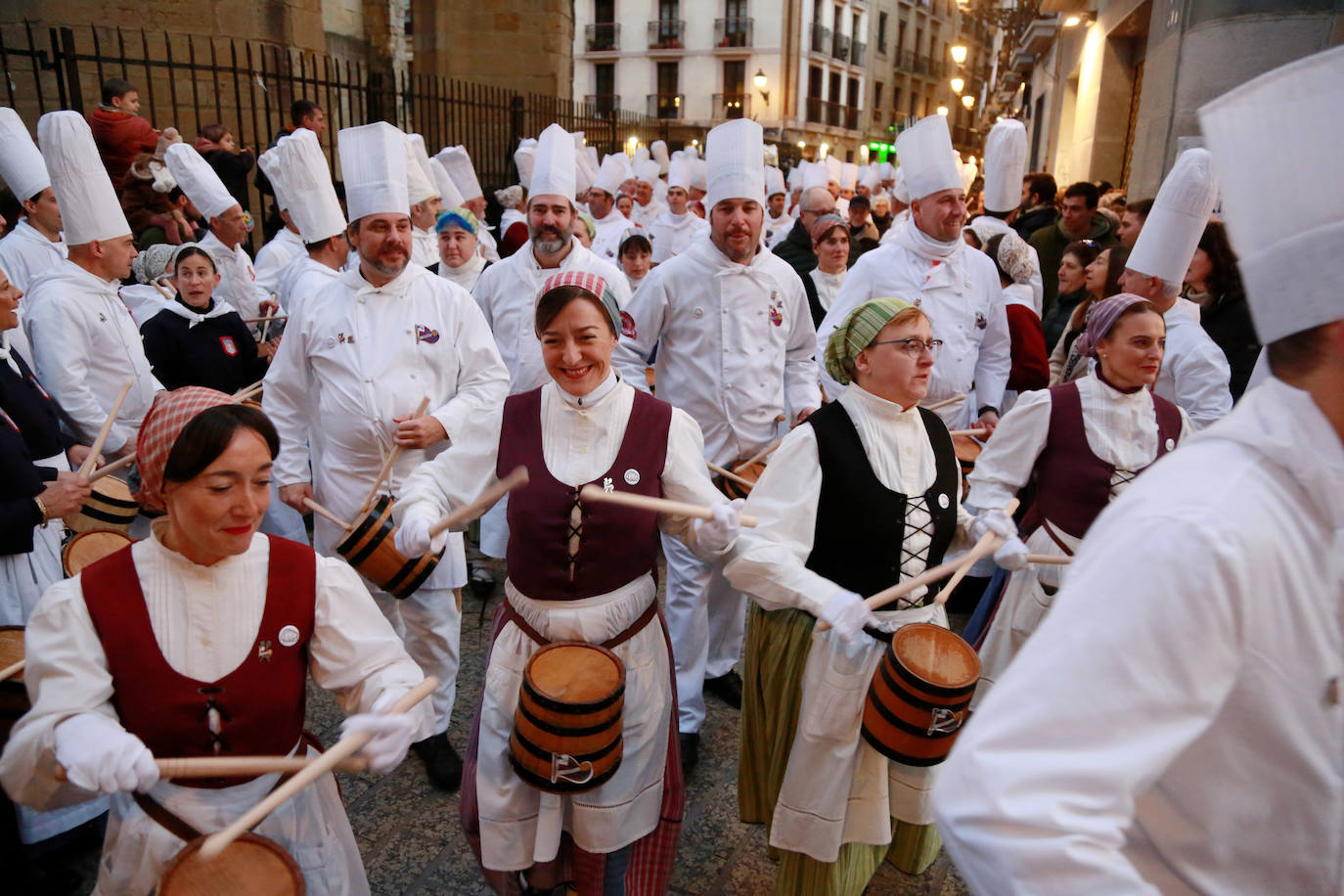 Esperanza alegra las calles de la Parte Vieja