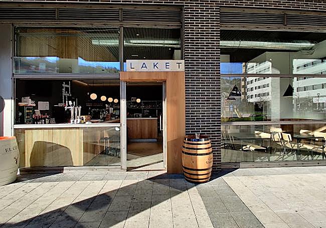 Fachada del bar Laket de Astigarraga.
